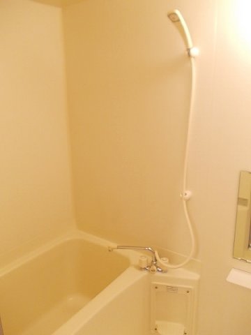 バス・シャワールーム　きれいなお風呂です