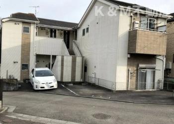 バルコニー　暖かな日差しのふりそそぐバルコニー