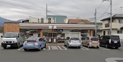 コンビニ　セブンイレブン 秦野清水町店（コンビニ）まで640m