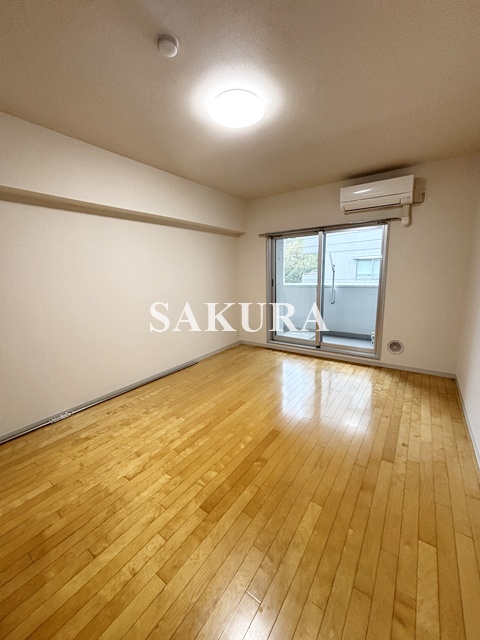 居室・リビング　使いやすい形の為、レイアウトを楽しめます♪