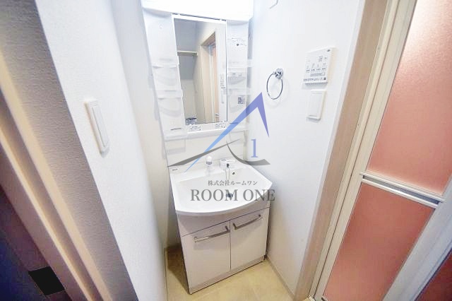 洗面設備　洗面台です。