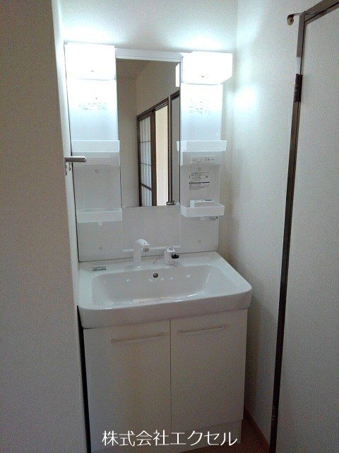 洗面設備　独立洗面台です。