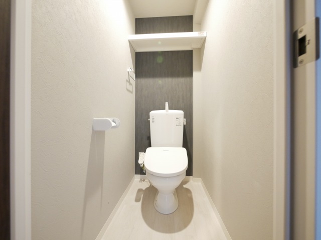 トイレ　別号室写真