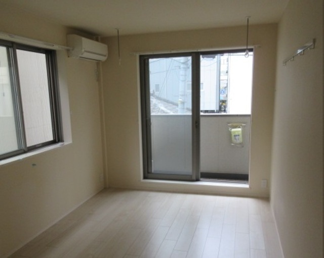 居室・リビング　同仕様