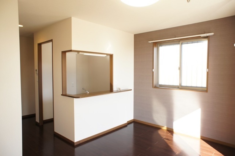 居室・リビング　図面と現状に相違がある場合には現状を優先