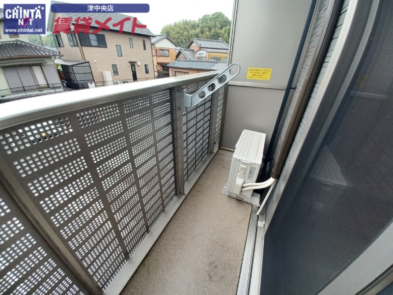 バルコニー　同物件別部屋写真