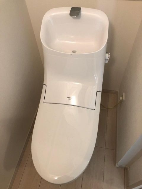 トイレ　※同施工会社　施工イメージ　現況優先