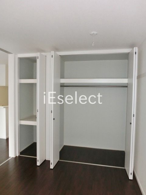 収納　１間半分のクローゼット