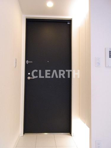 玄関　玄関　※2013年4月撮影