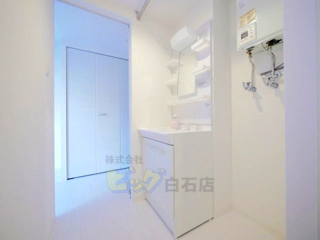 洗面設備　シャンプードレッサー付きです♪