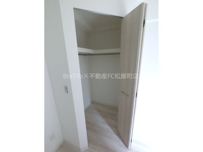 収納　収納（ウォークインクローゼット）