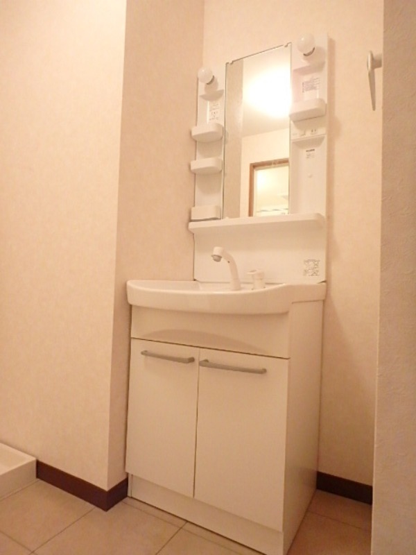 洗面設備　図面と現状に相違がある場合には現状を優先