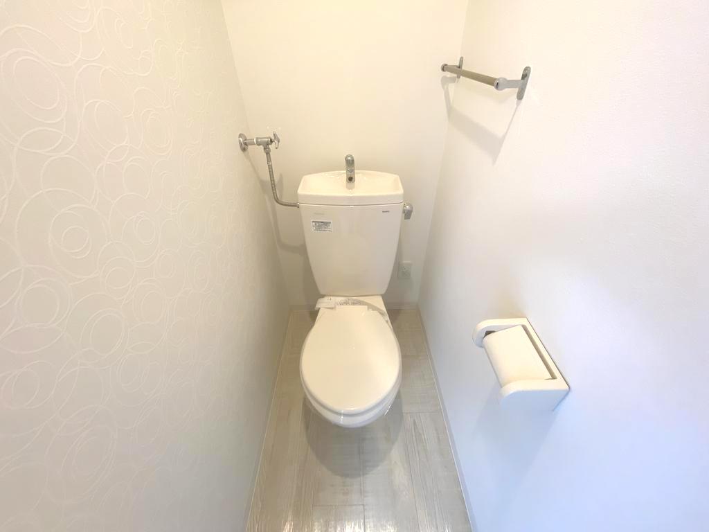 トイレ　※同シリーズタイプのお部屋です。