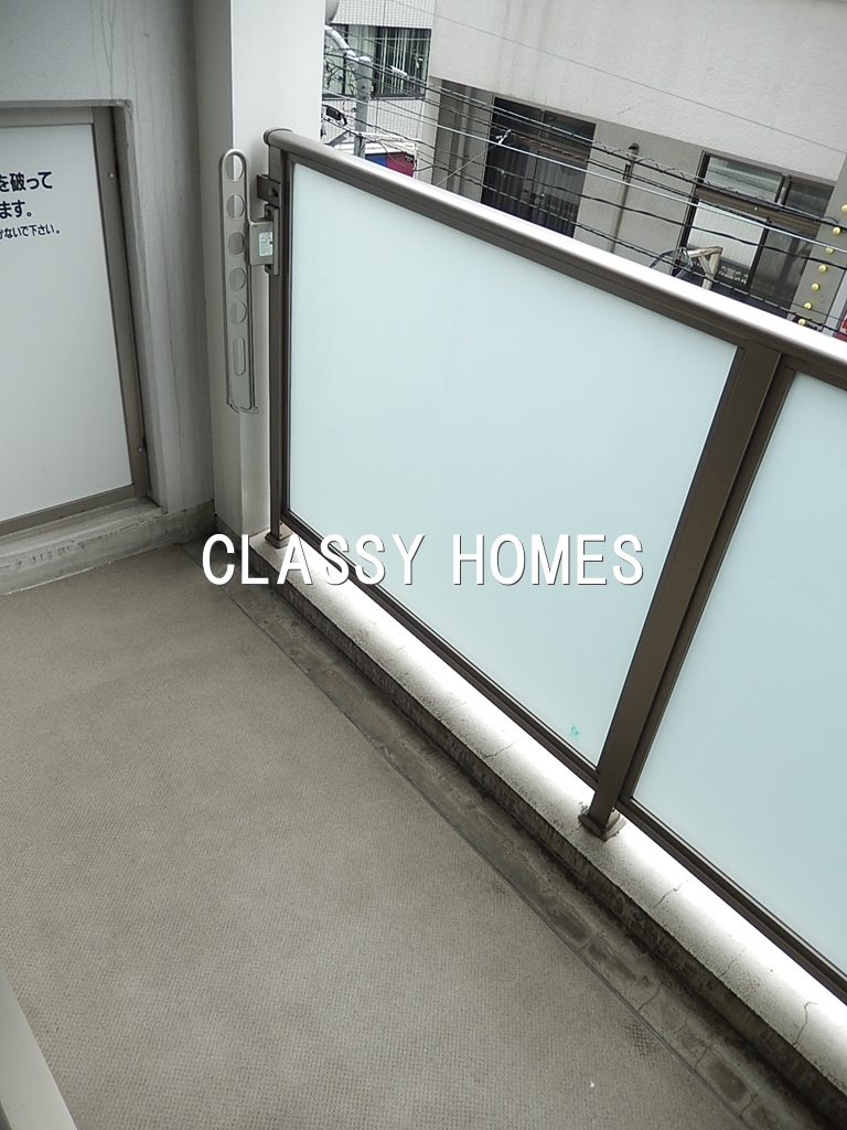 バルコニー　2005年竣工　アイムズ芝大門：バルコニー