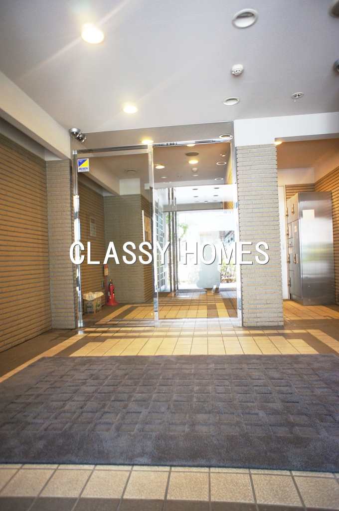 エントランス　2005年竣工　アイムズ芝大門：エントランス