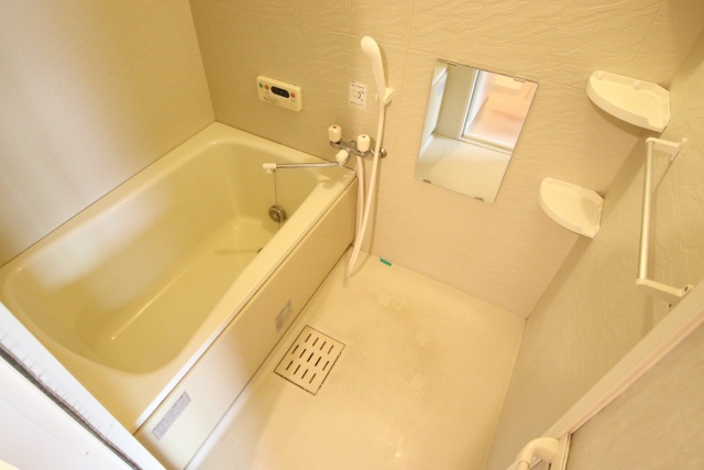 バス・シャワールーム　※別室の参考写真の為、現況優先です。