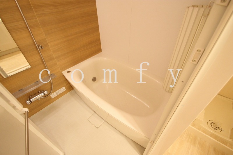 バス・シャワールーム　バスルーム