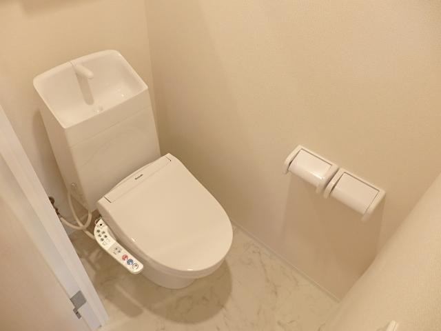 トイレ　シャワー付トイレ