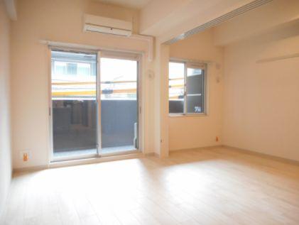 その他　プレサンス松屋町駅前デュオ　リビング