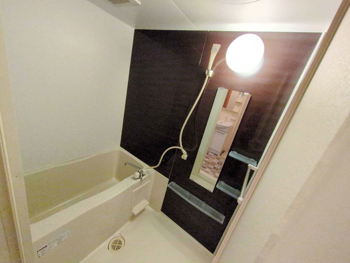 バス・シャワールーム　清潔感のあるバスルーム♪
