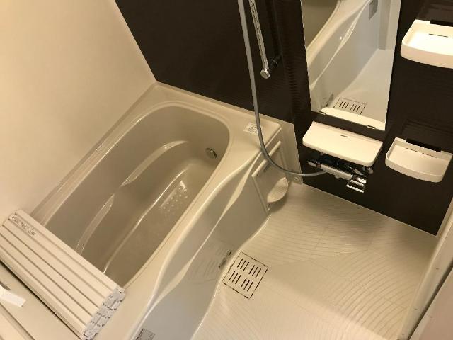 バス・シャワールーム　追い焚き・浴室乾燥付きのお風呂