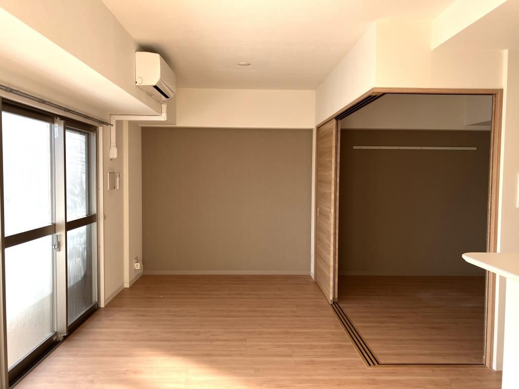 居室・リビング　明るいリビングです☆