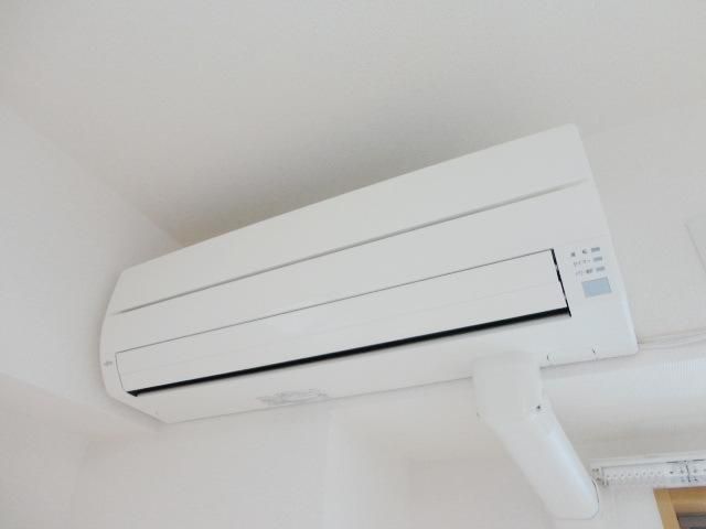 その他　★エアコン★