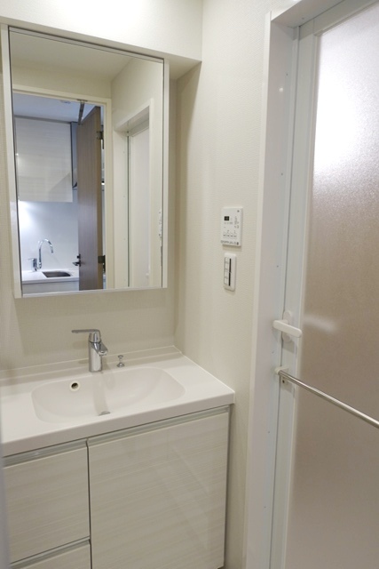 洗面設備　※写真は同タイプ住戸です。