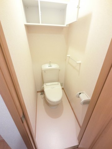 トイレ　※同タイプの写真です。仕様は異なる可能性があります。