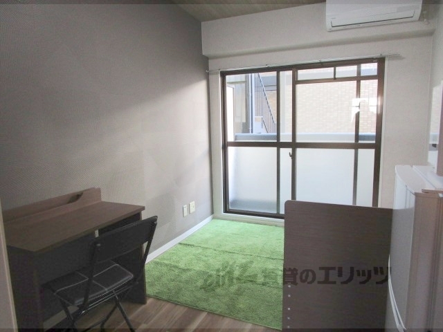 居室・リビング　洋室