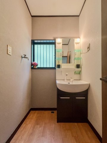 洗面設備　便利な独立洗面台