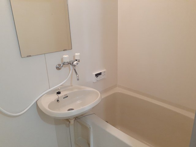 バス・シャワールーム　お風呂で日々の疲れを落としましょう