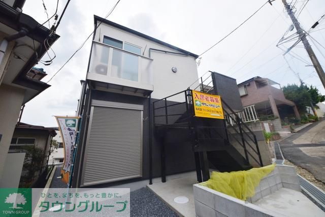 建物外観　閑静な住宅街