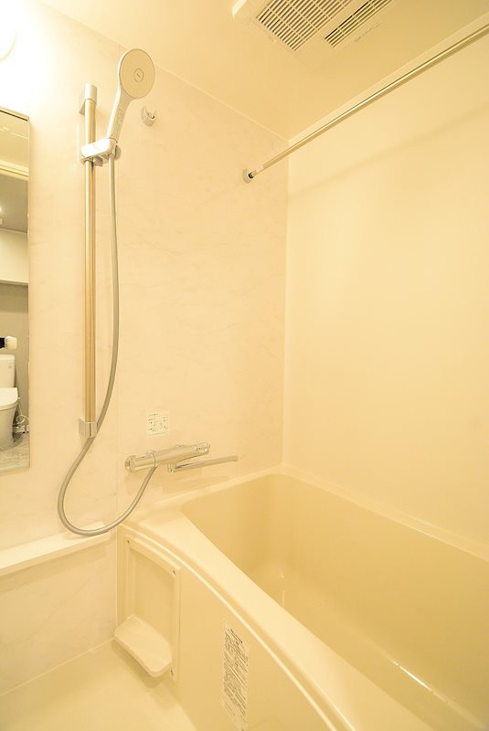 バス・シャワールーム　※カラータイプ異なります