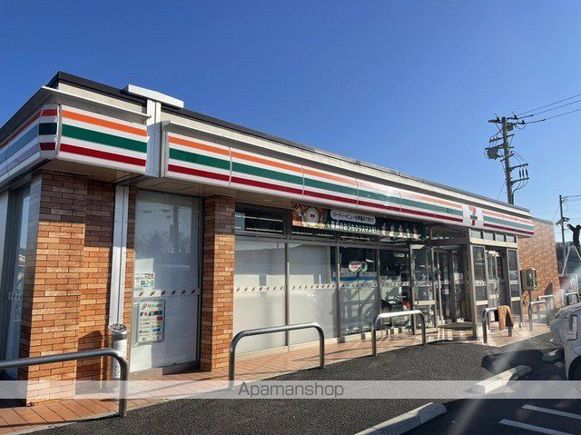 コンビニ　セブンイレブン（コンビニ）まで400m