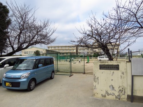 中学校　幸千中学校（中学校）まで508m