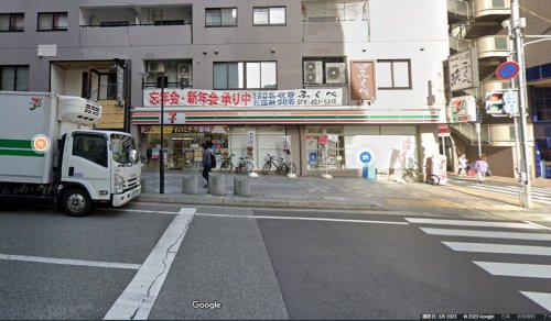 コンビニ　セブンイレブン 神戸備後町3丁目店（コンビニ）まで53m