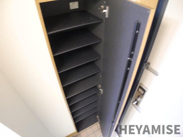 玄関　※同間取りの別の階のお部屋の画像です※