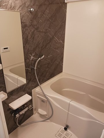 バス・シャワールーム　きれいなお風呂です