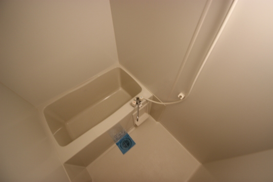 バス・シャワールーム　※別部屋の写真です