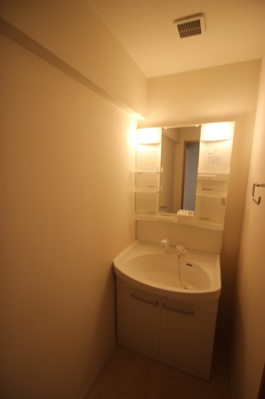 洗面設備　※別部屋の写真です