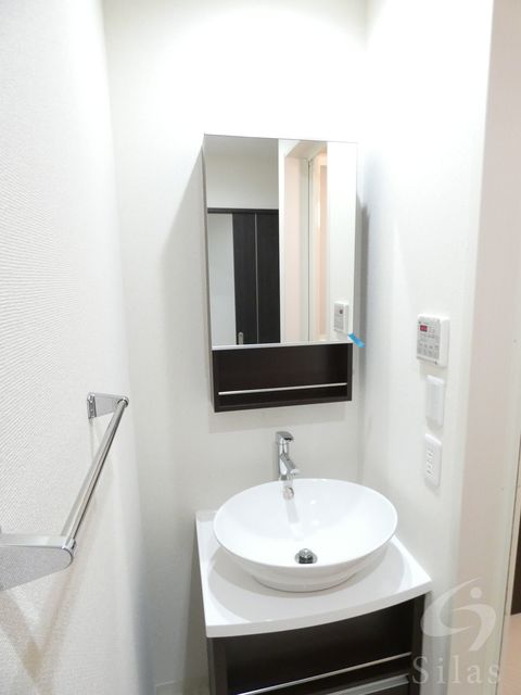 洗面設備　同仕様