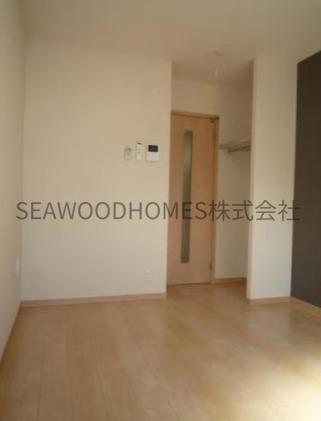 居室・リビング　柱がなく家具が置きやすい。センスが光る部屋。