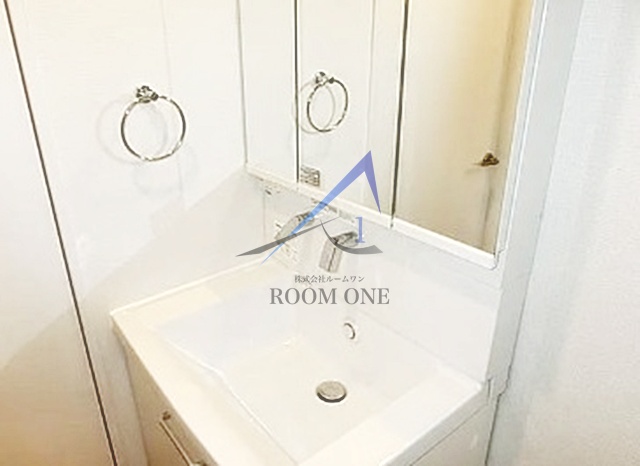 洗面設備　洗面台です。