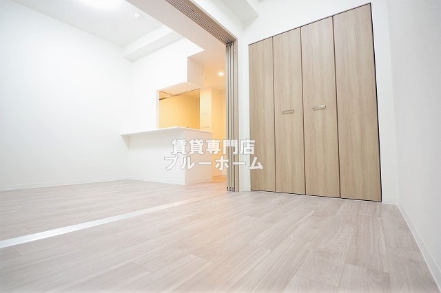 その他部屋・スペース　3.3帖の明るい洋室！