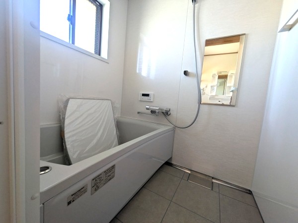 バス・シャワールーム　※同間取り他部屋の写真になります。