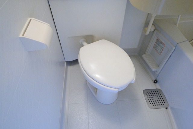 トイレ　写真は６０４号室