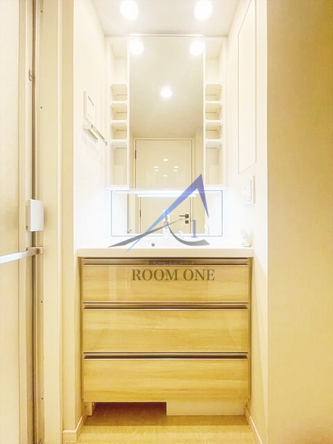 洗面設備　洗面台です。