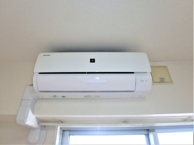 その他設備　洋室８．２帖にはエアコン1基設置済みです☆