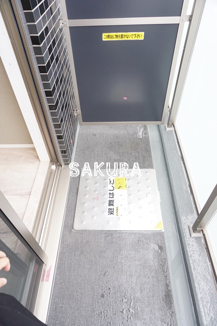 バルコニー　暖かな日差しのふりそそぐバルコニー♪